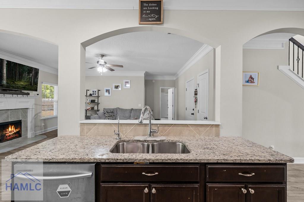 212 Fairview Drive NE