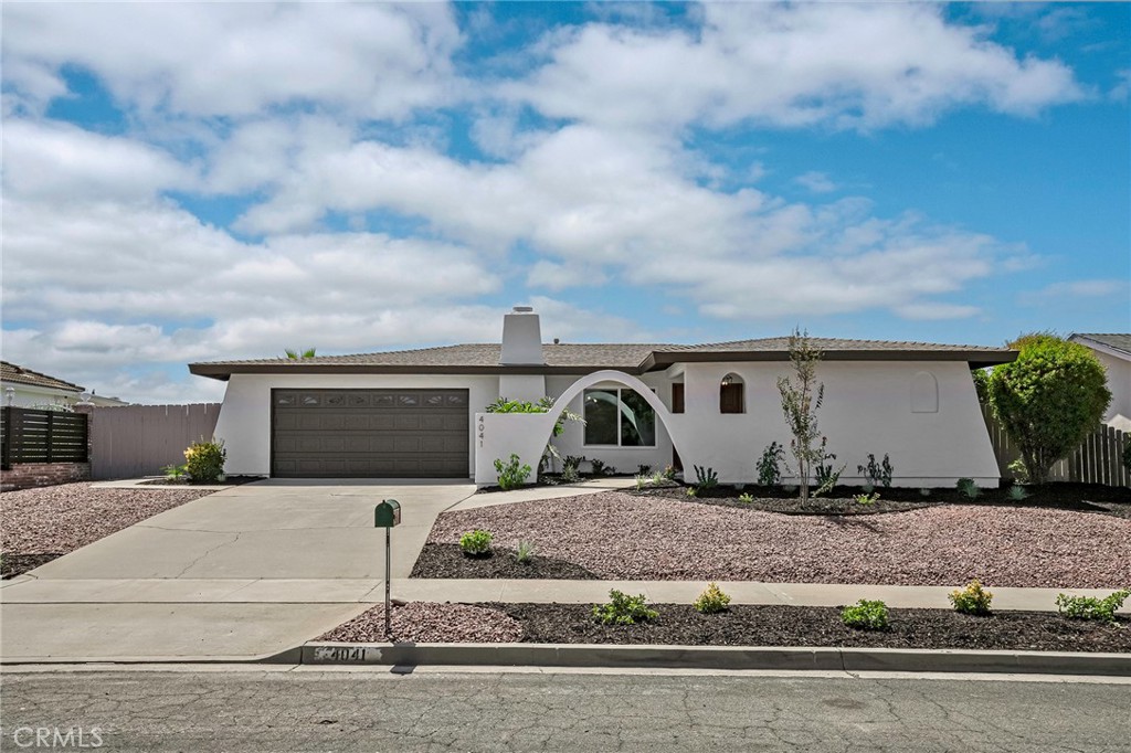 4041 Via Los Padres