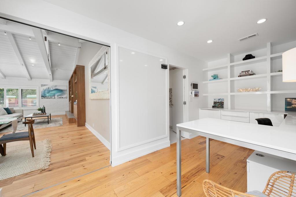 458 E Glaucus Street