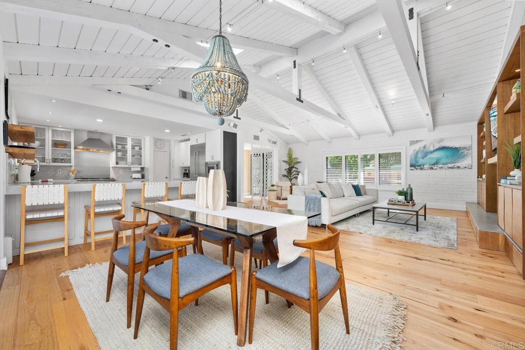 458 E Glaucus Street