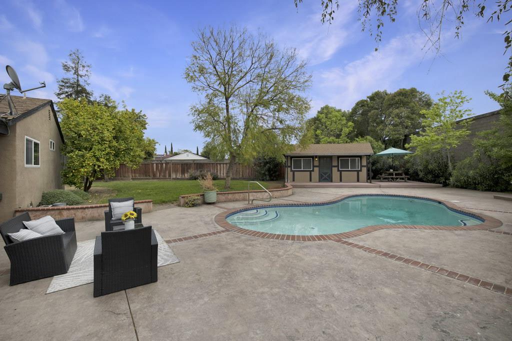446 Lyoncross WAY