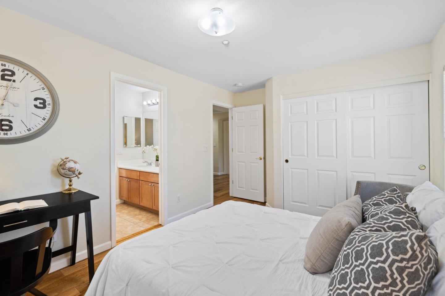 399 Mullinix WAY