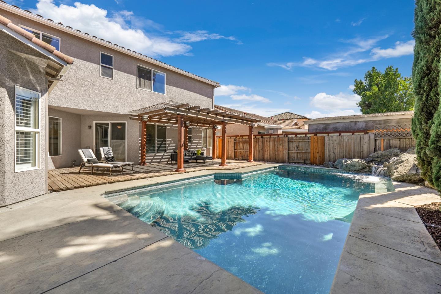 4021 Tierra Lago DR
