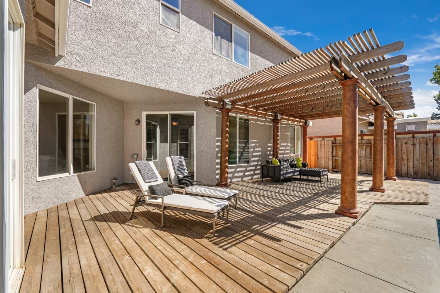 4021 Tierra Lago DR