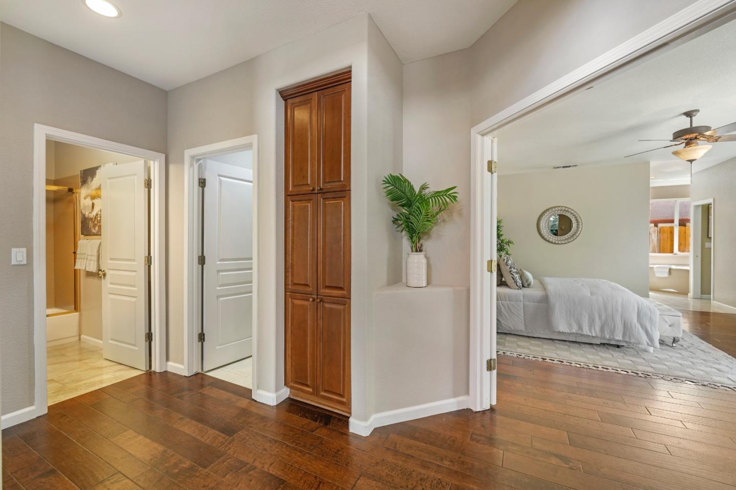 4021 Tierra Lago DR