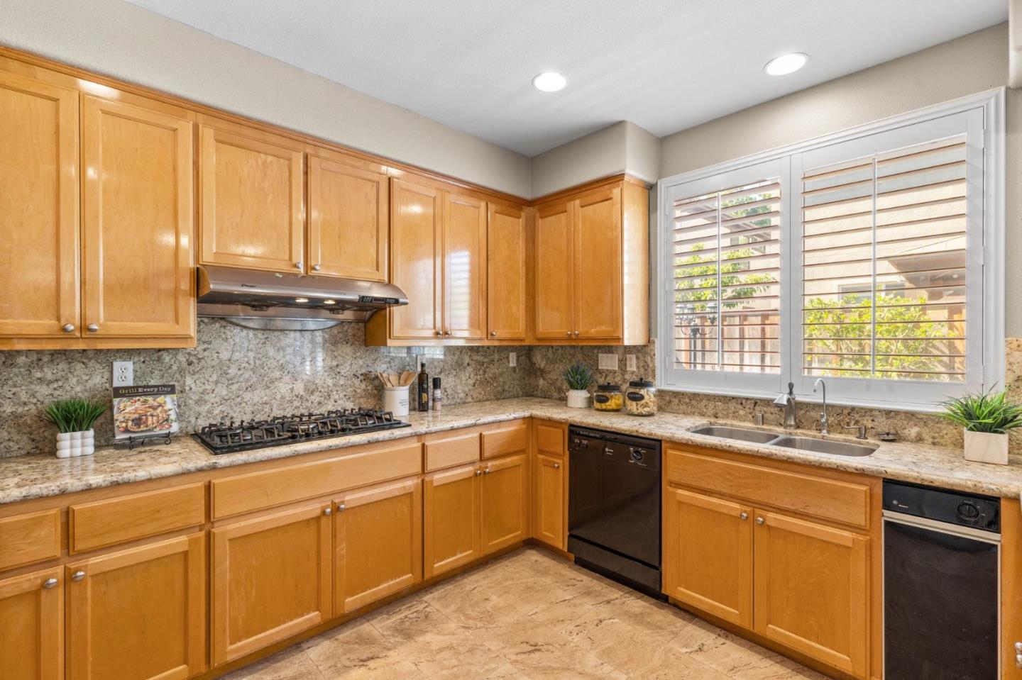 5939 Pala Mesa Drive