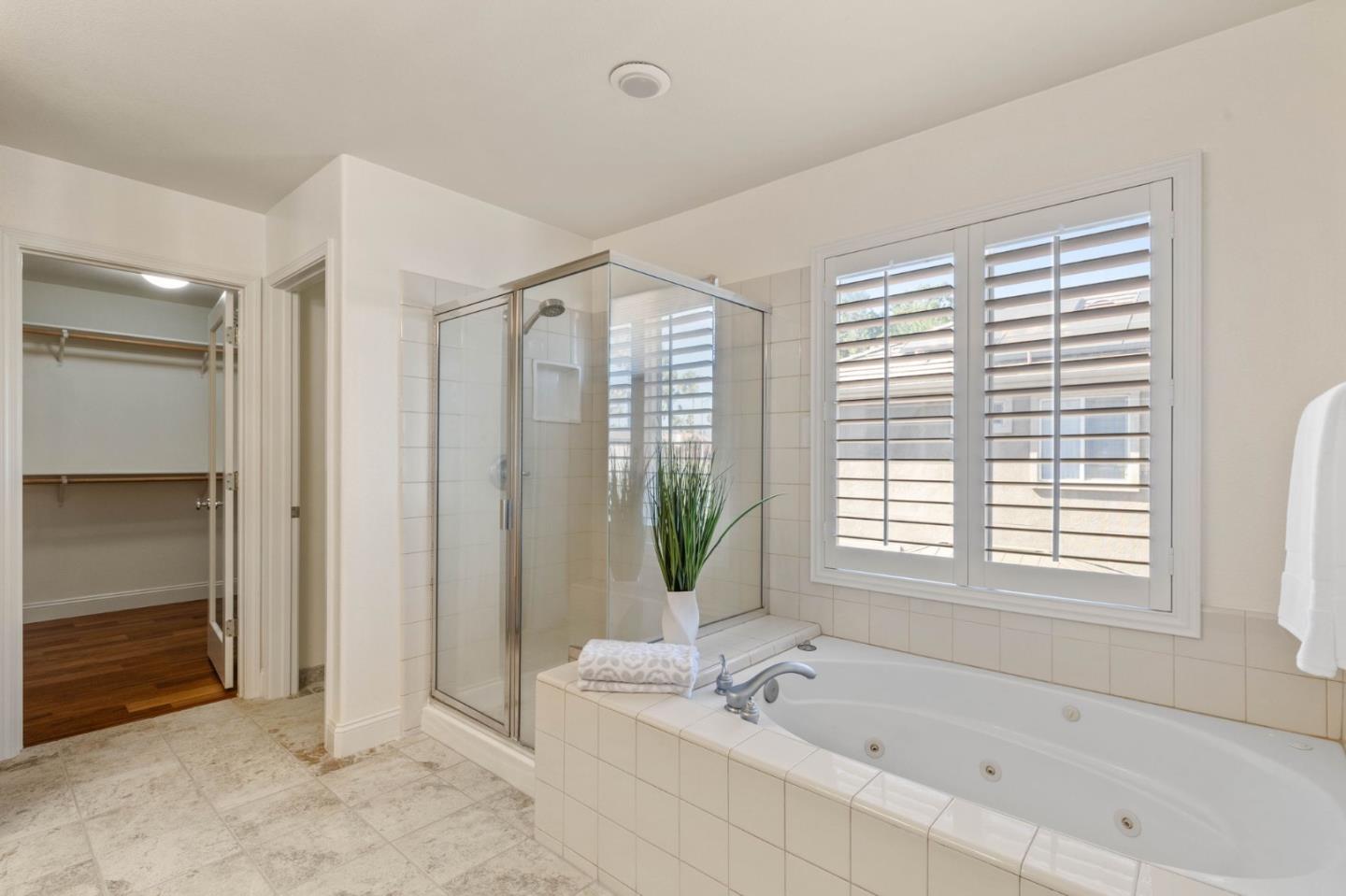 5939 Pala Mesa Drive