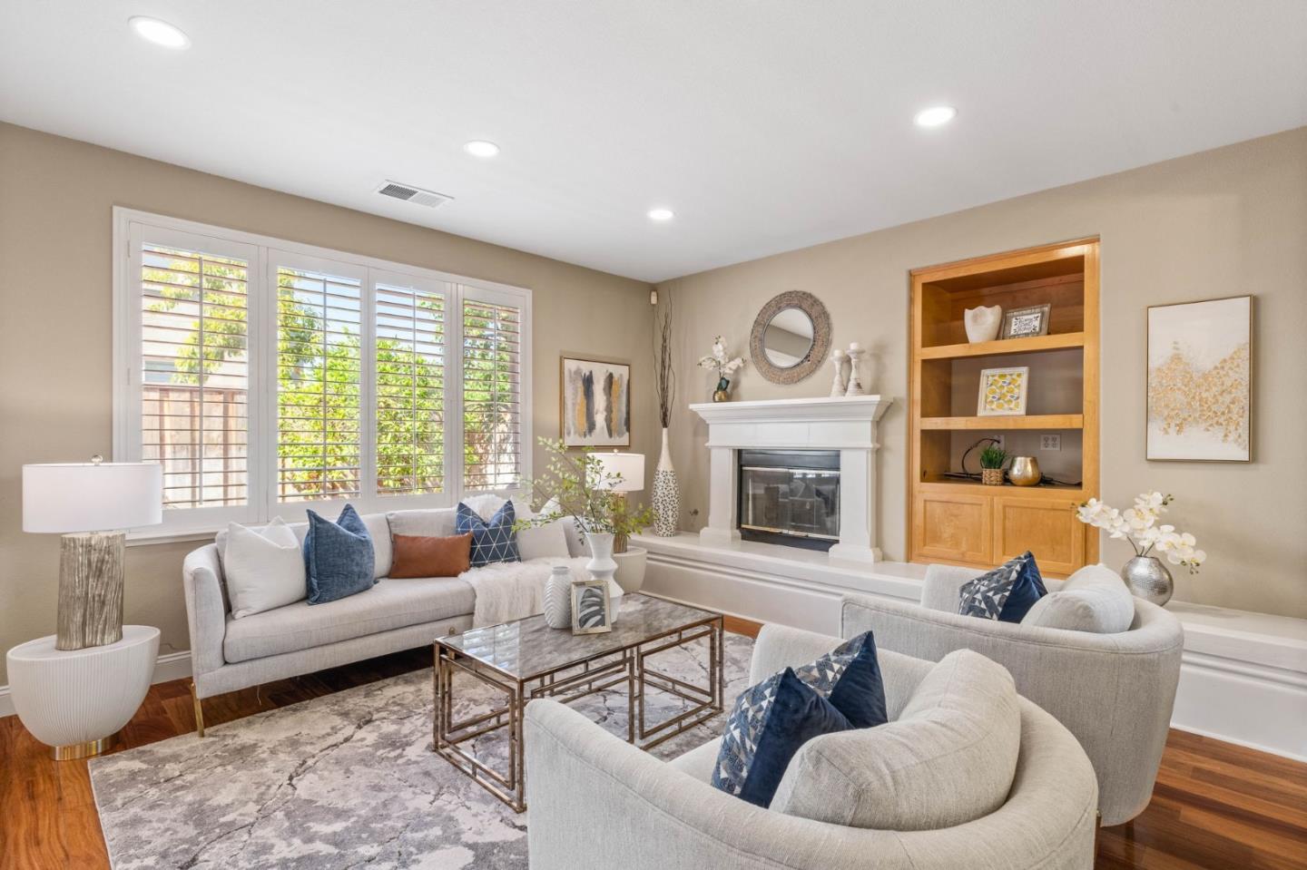 5939 Pala Mesa Drive