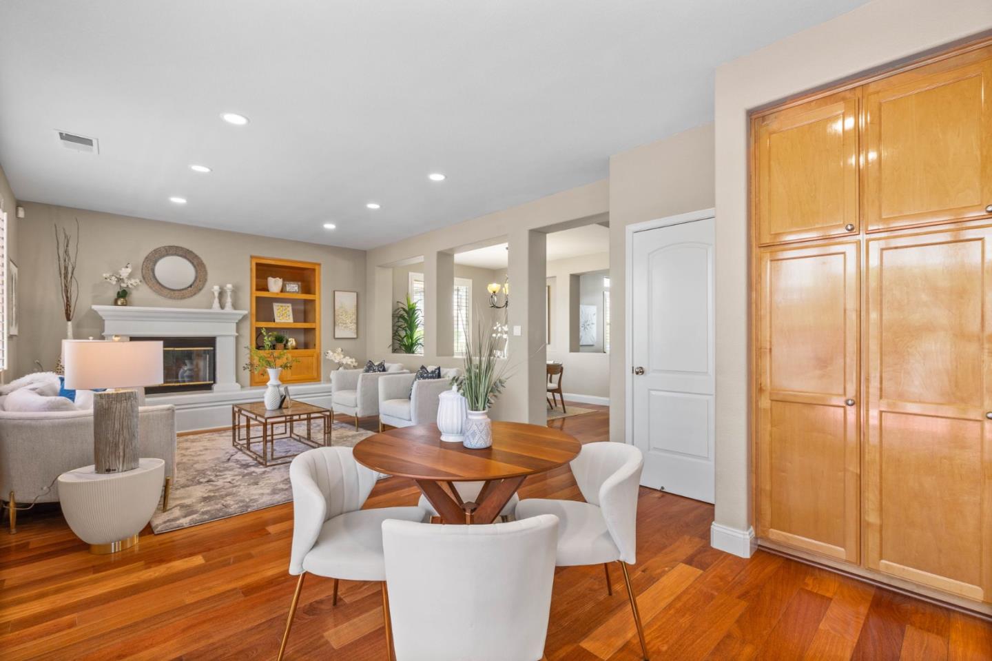 5939 Pala Mesa Drive