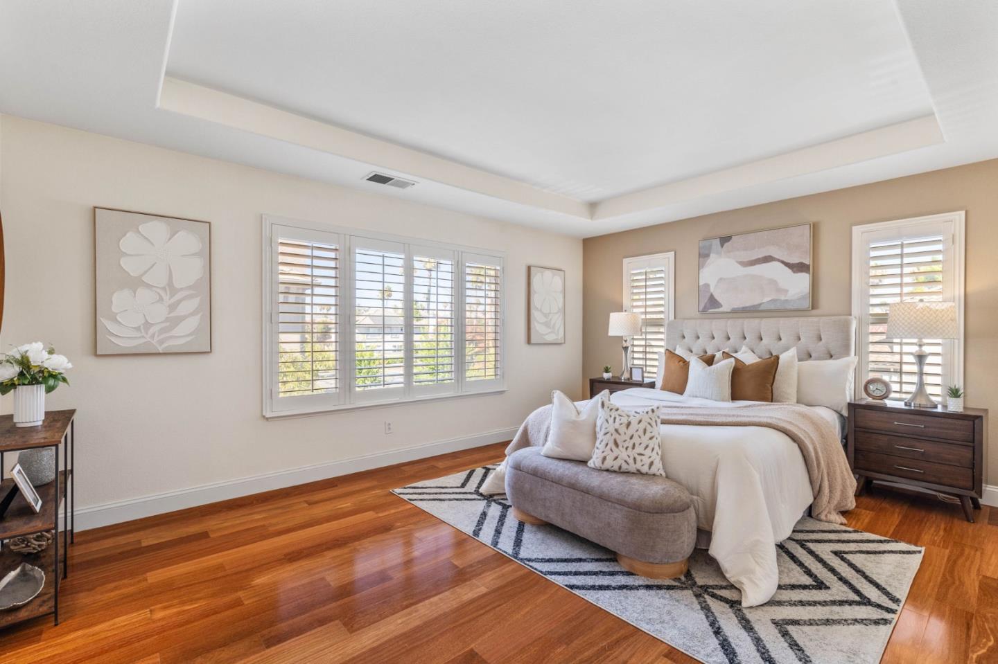 5939 Pala Mesa Drive