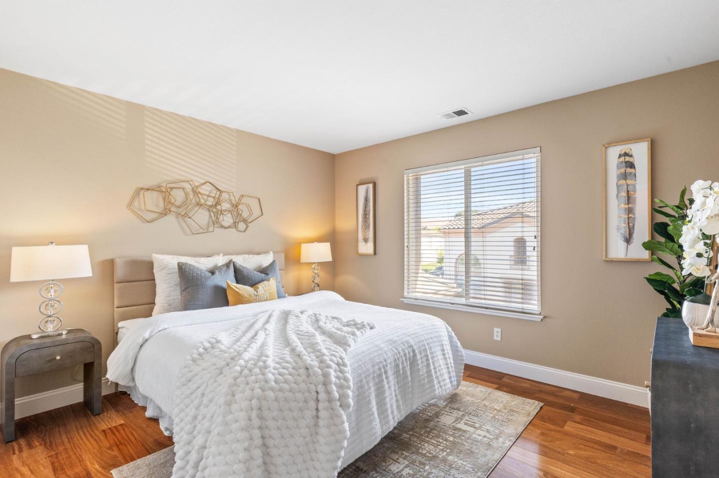 5939 Pala Mesa Drive