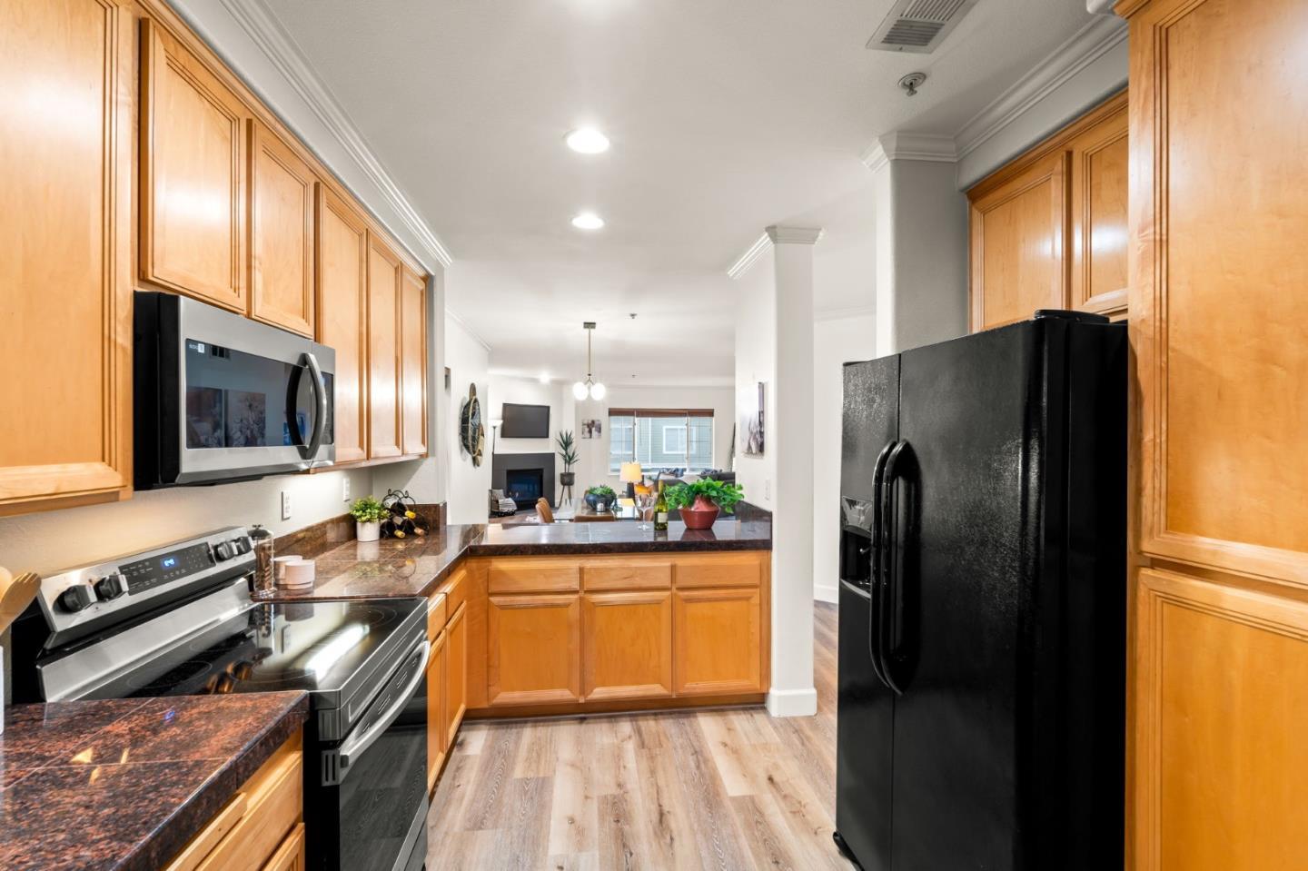 852 Diablo Avenue 104