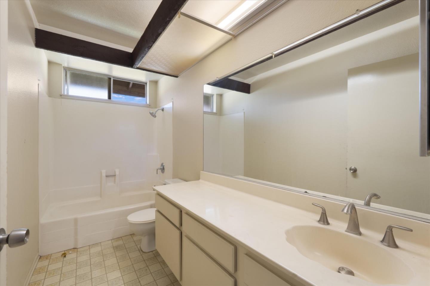 1309 Deeplawn Drive