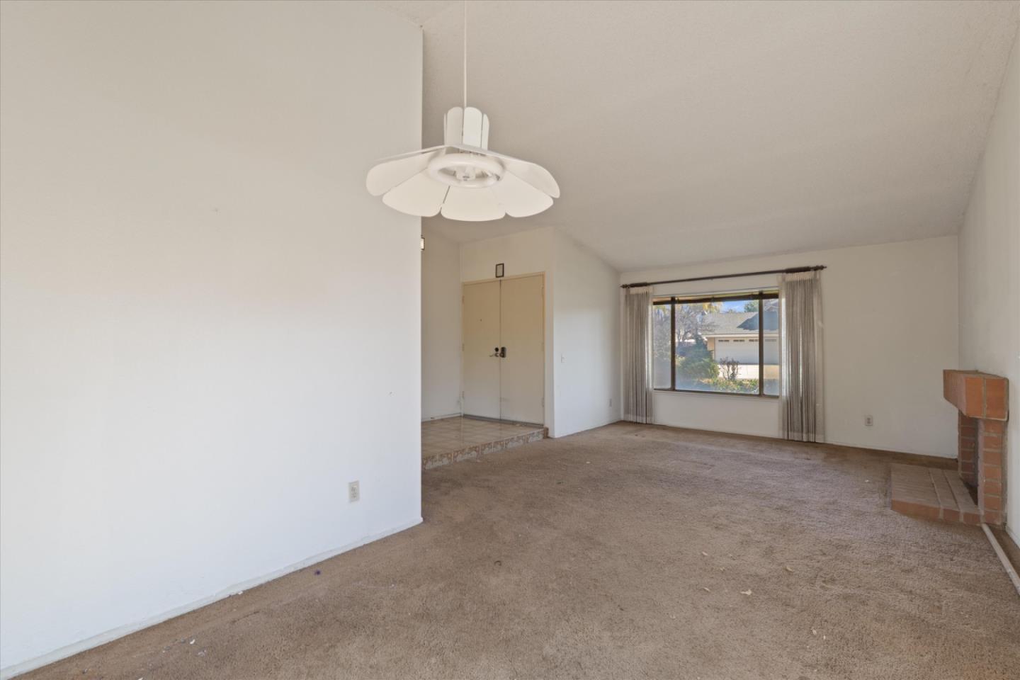 1309 Deeplawn Drive