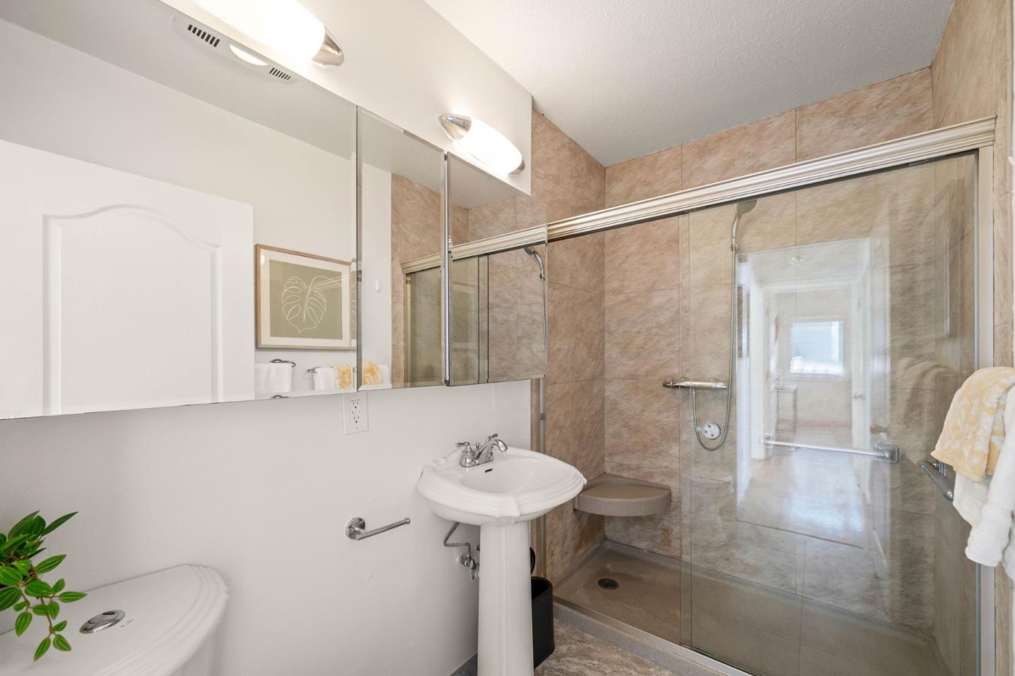 1330 NORTHSIDE Avenue