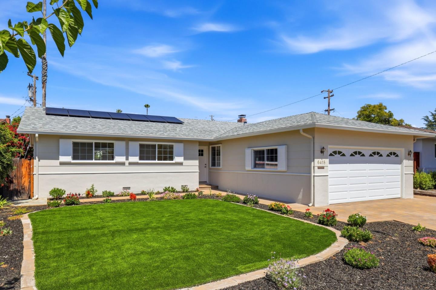 6418 Vegas DR