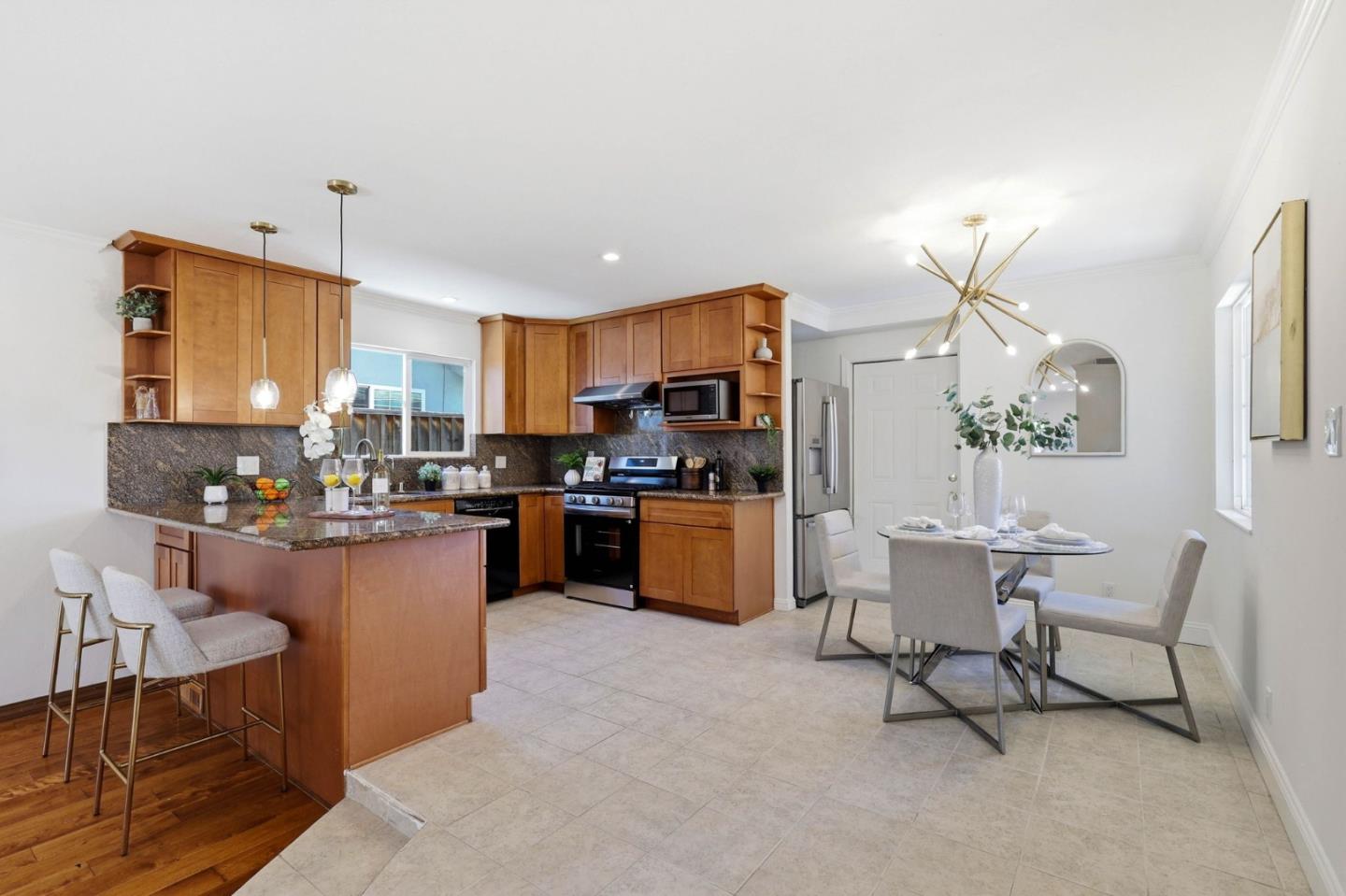 6418 Vegas DR