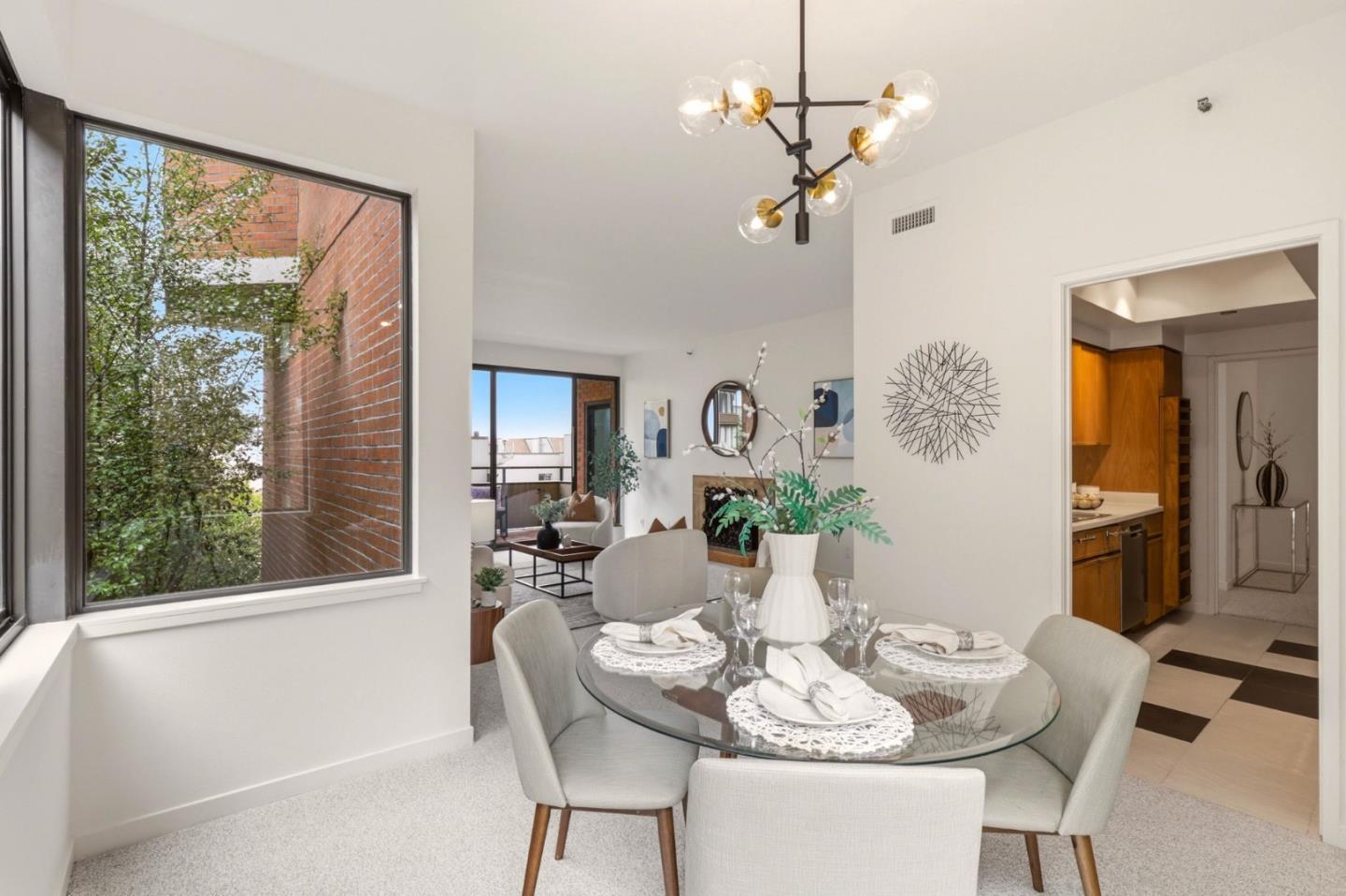 101 Lombard ST 201E