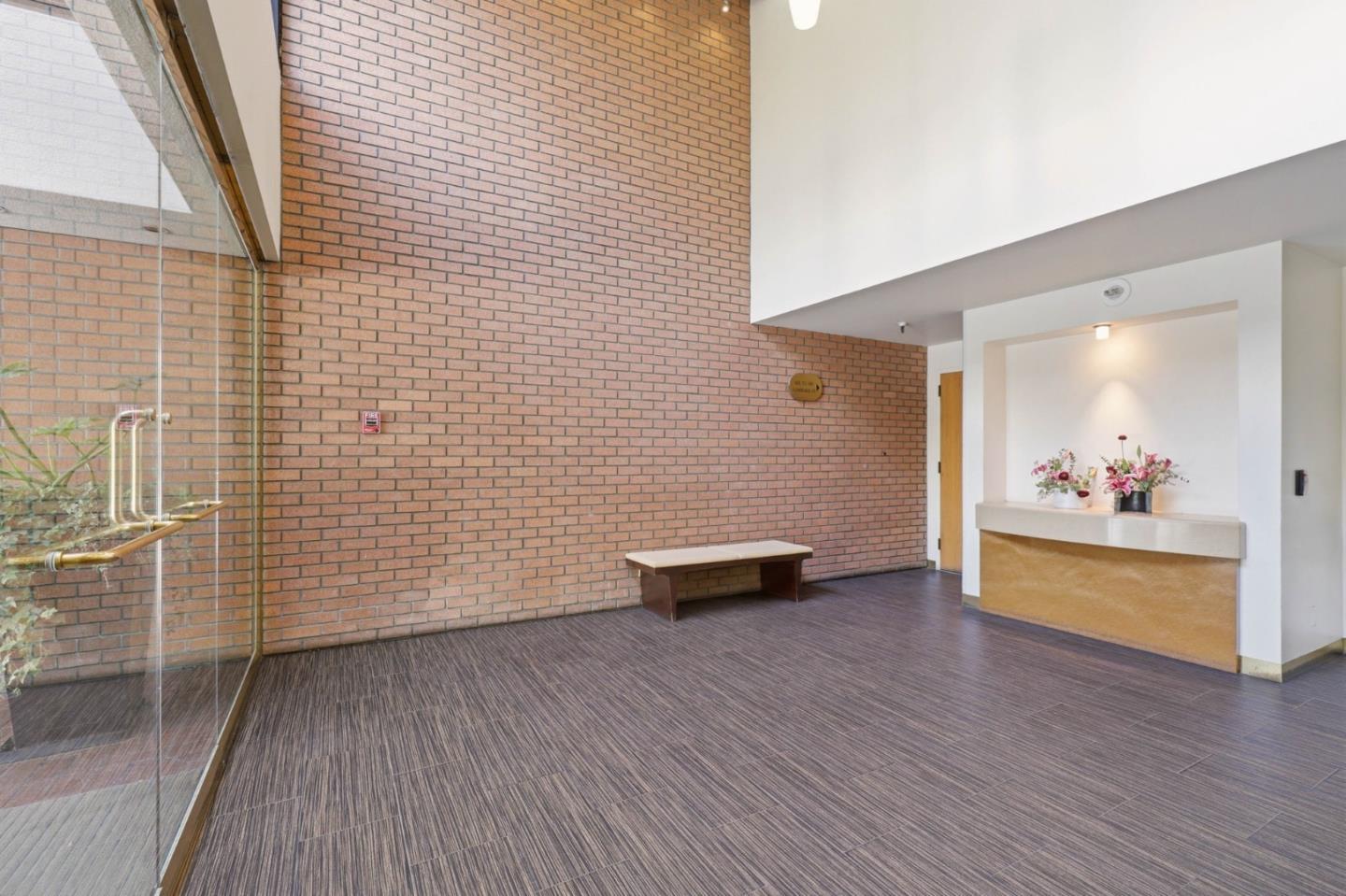 101 Lombard ST 201E