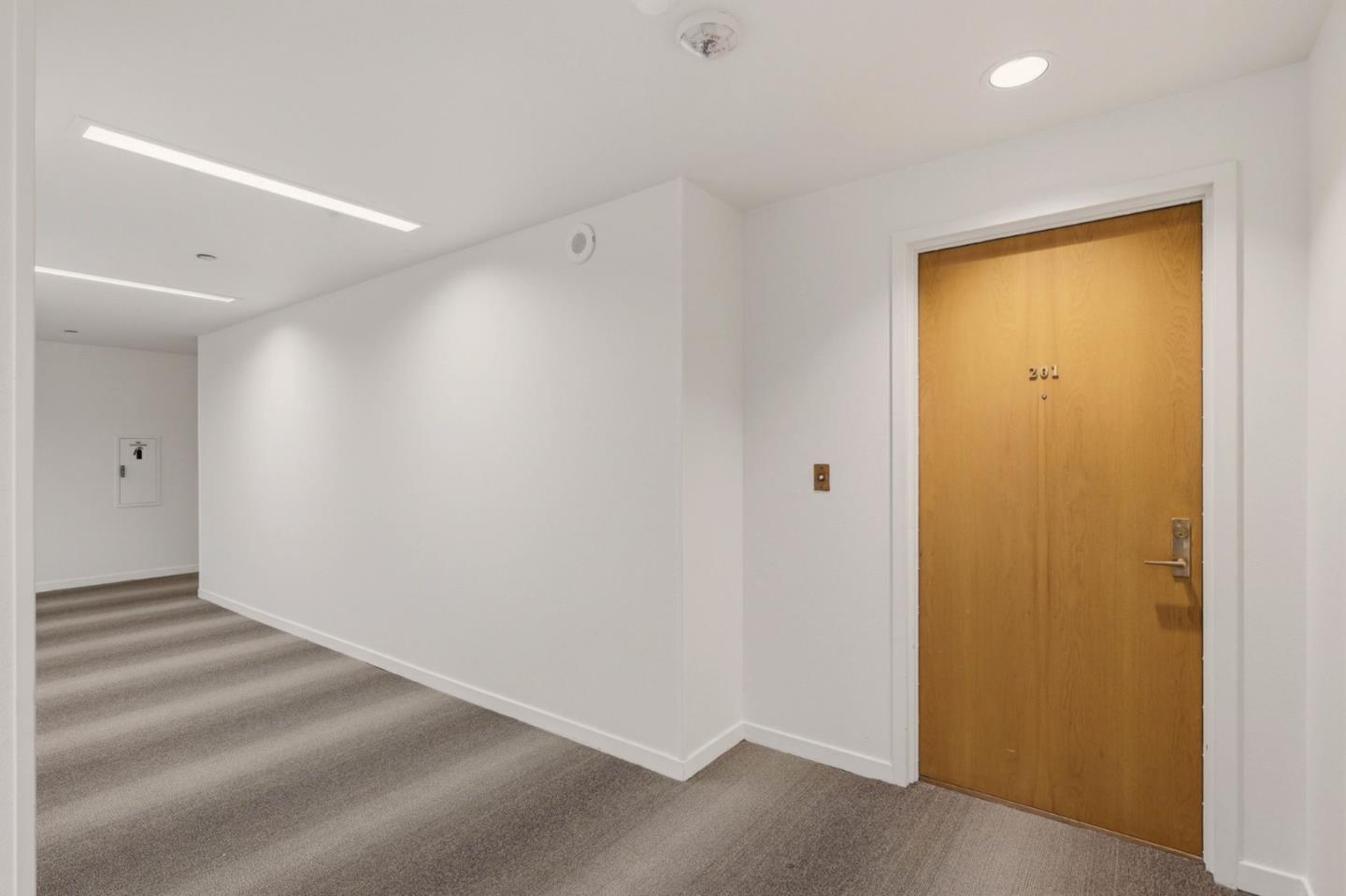 101 Lombard ST 201E
