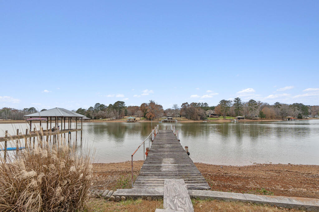 2313 Stonesage Road