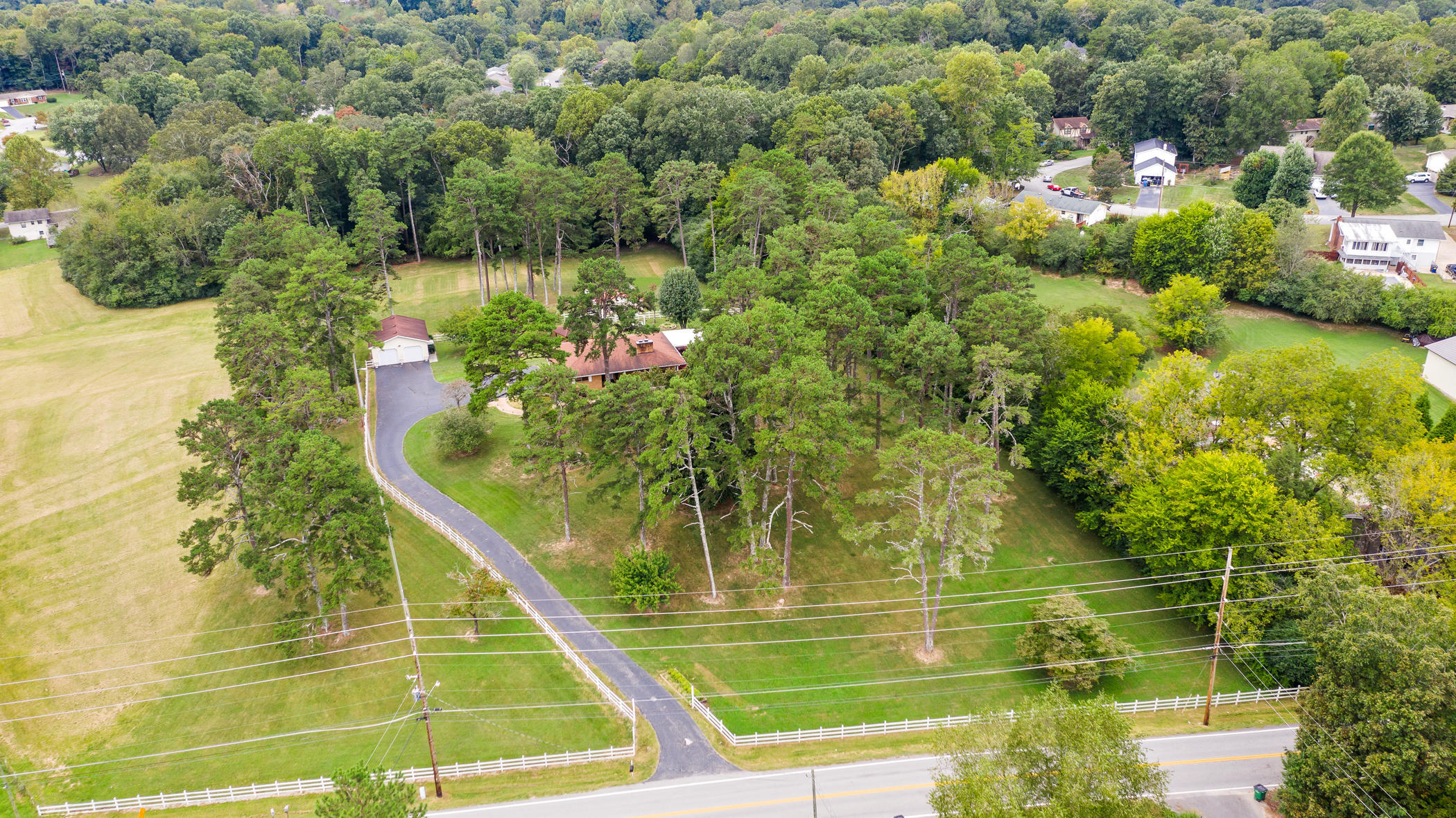 1338 Thrasher Pike