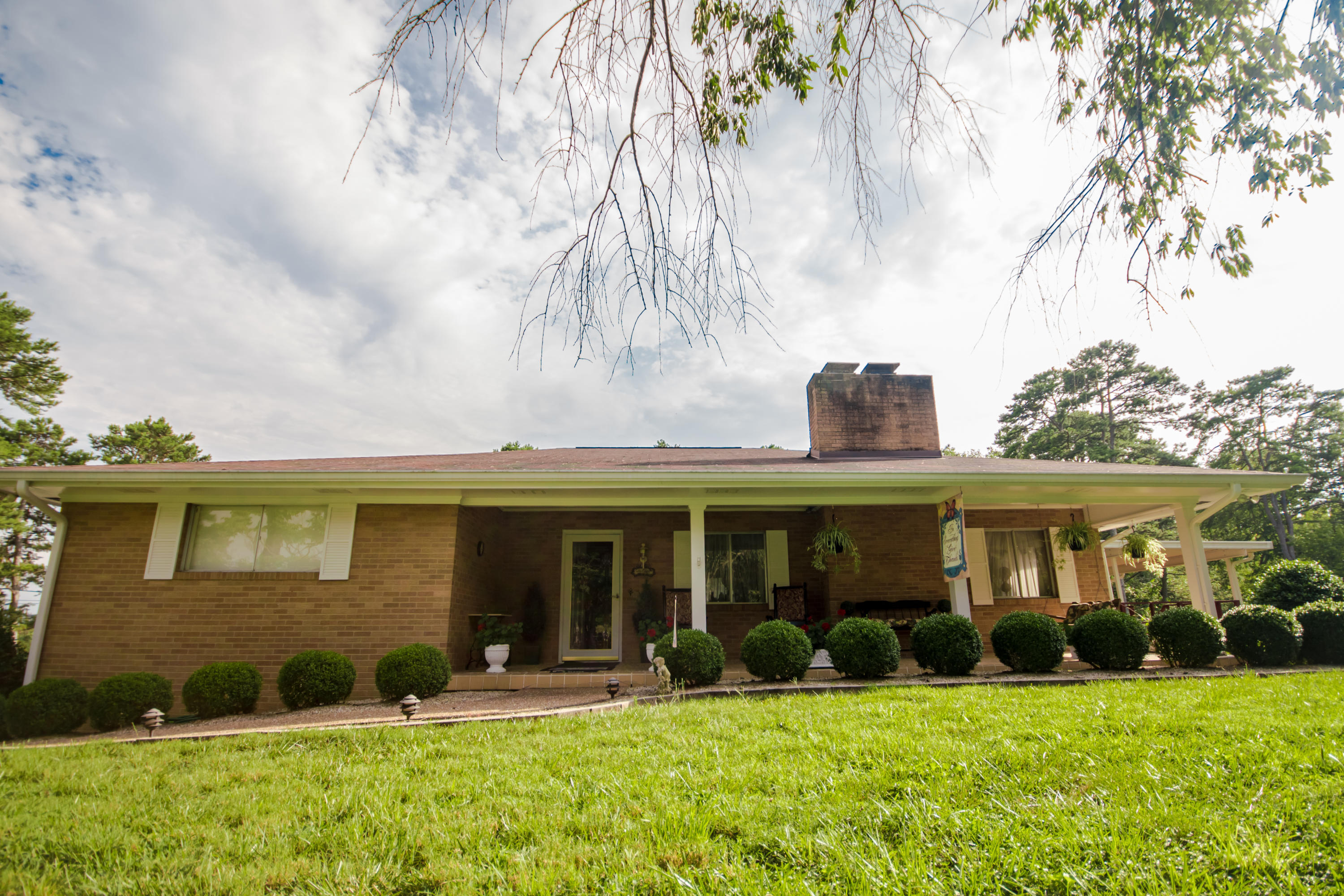 1338 Thrasher Pike
