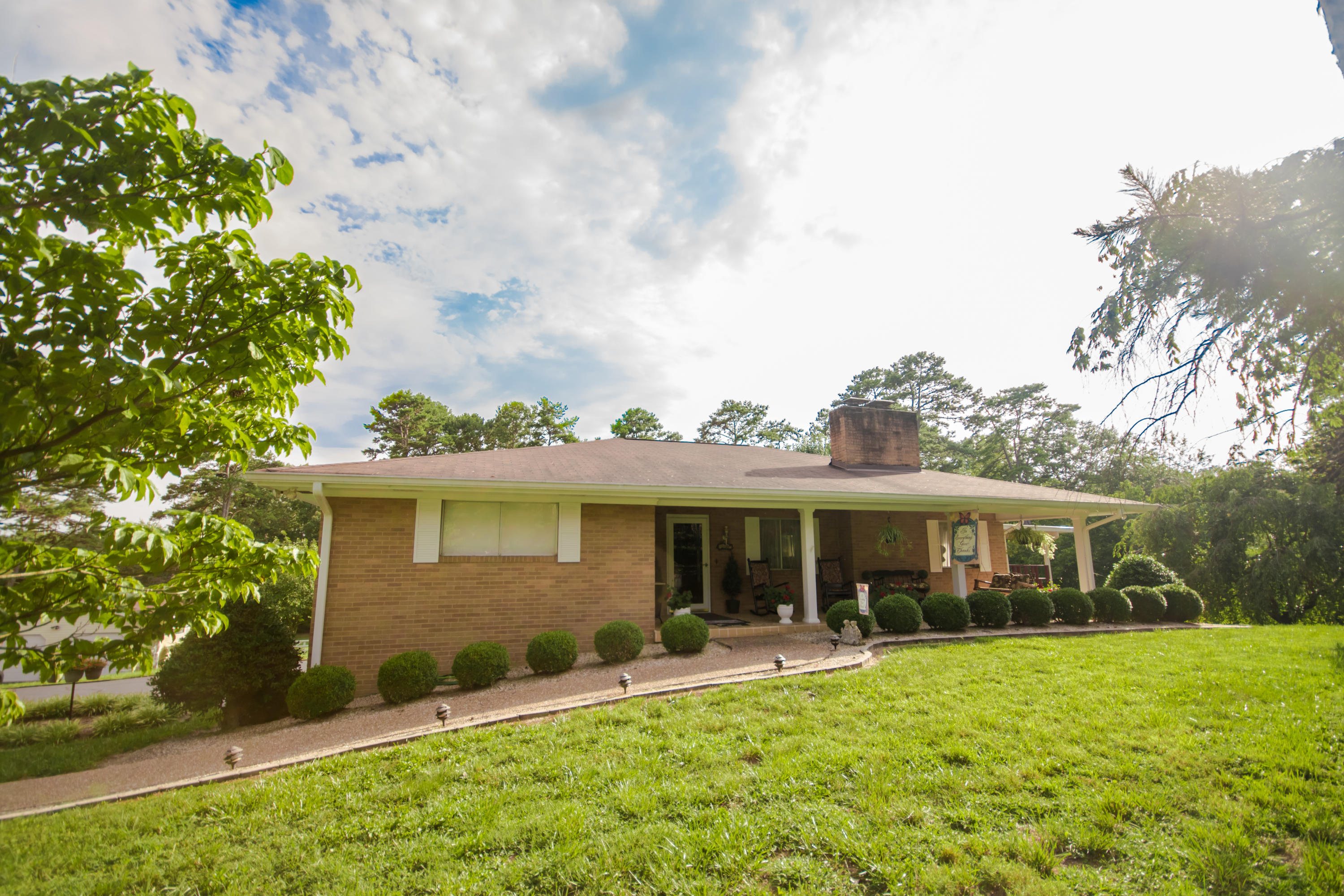 1338 Thrasher Pike
