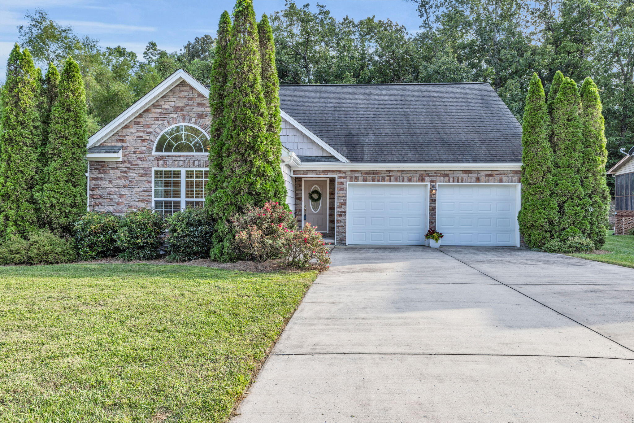 828 Soaring Eagle Circle