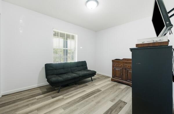 3416 Roberts Road