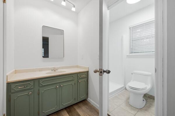 3416 Roberts Road