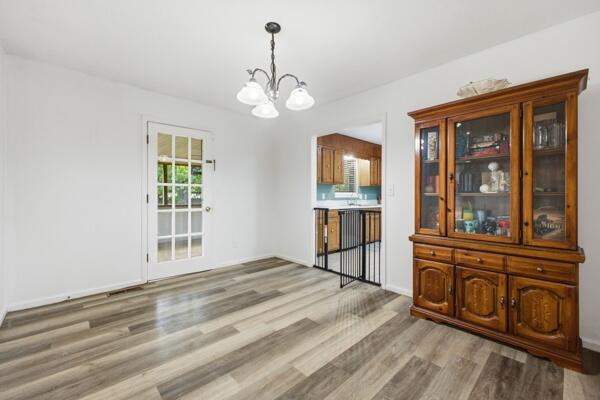 3416 Roberts Road