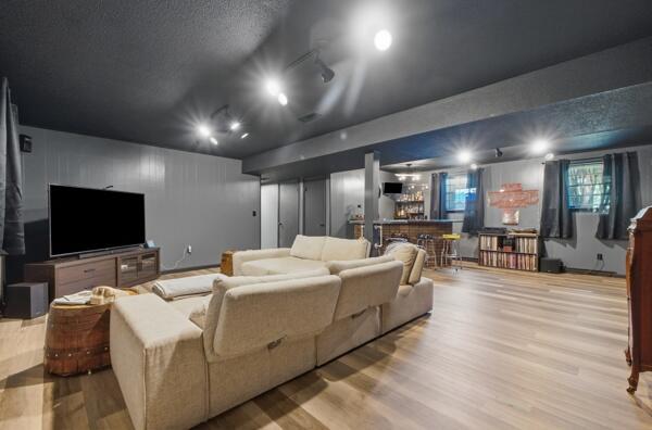 3416 Roberts Road