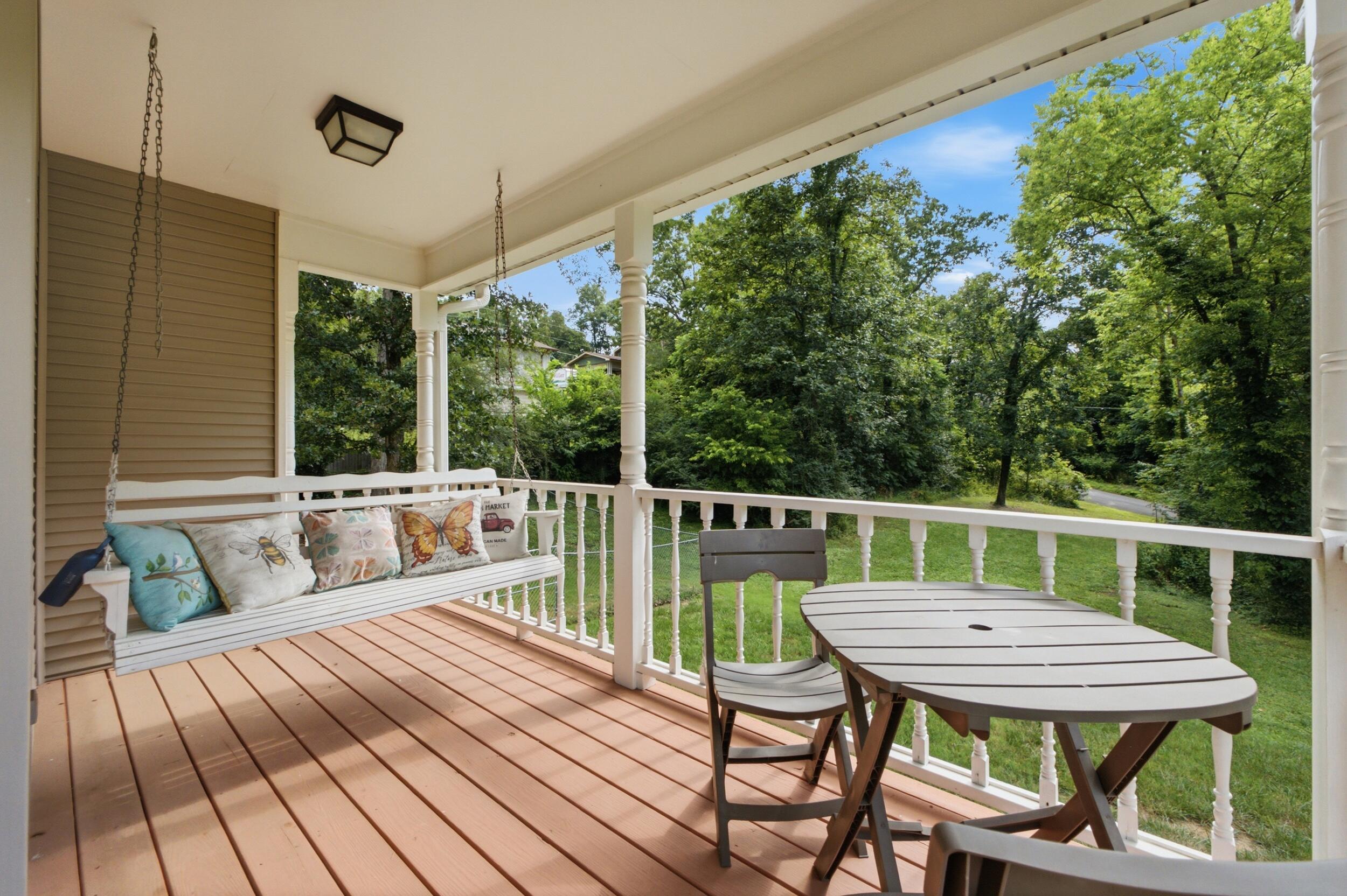 715 Stone Crest Circle