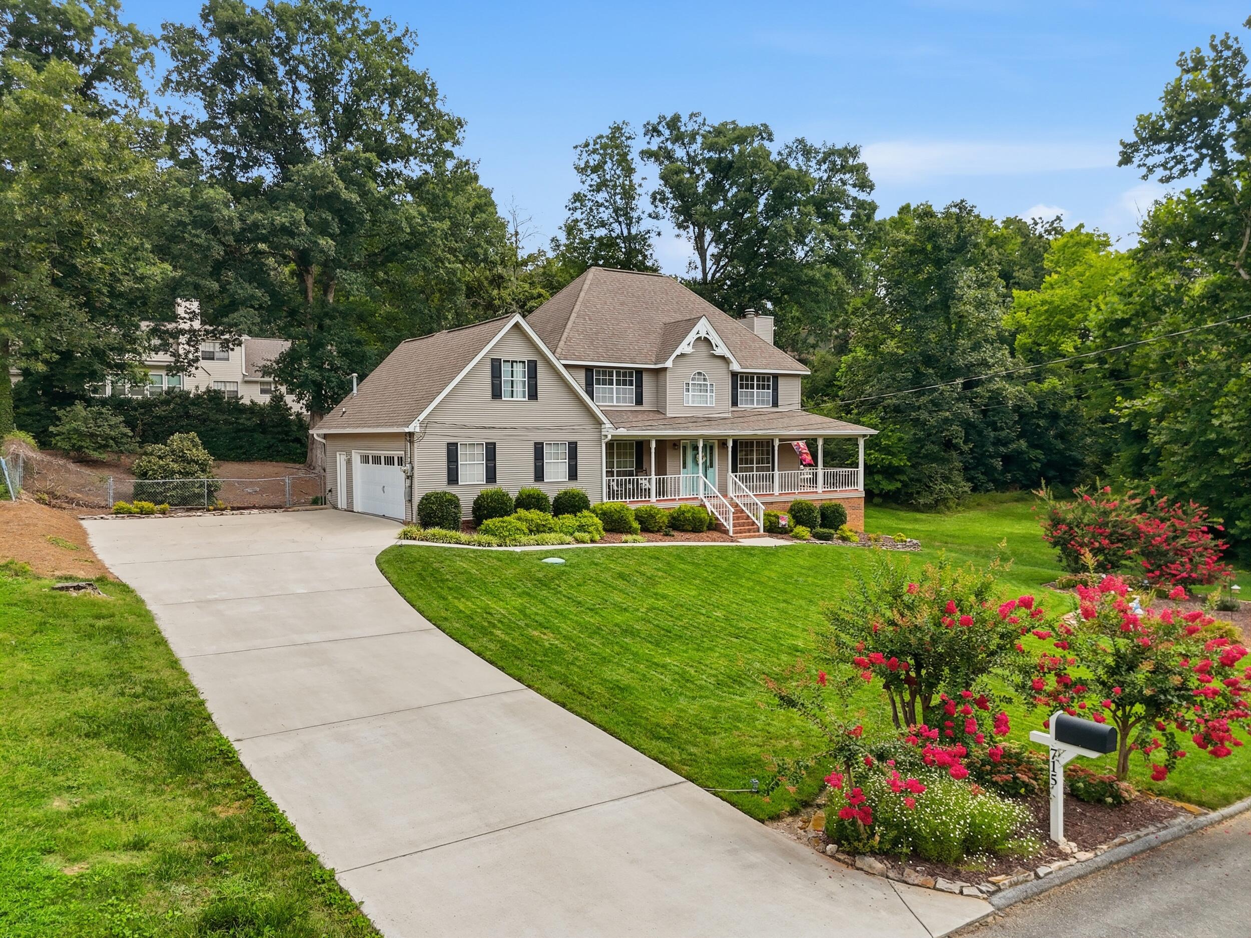 715 Stone Crest Circle