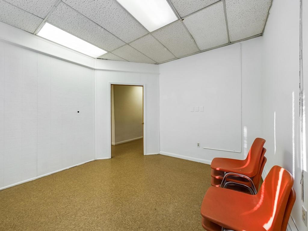 623 and 627 Paseo del Pueblo Sur