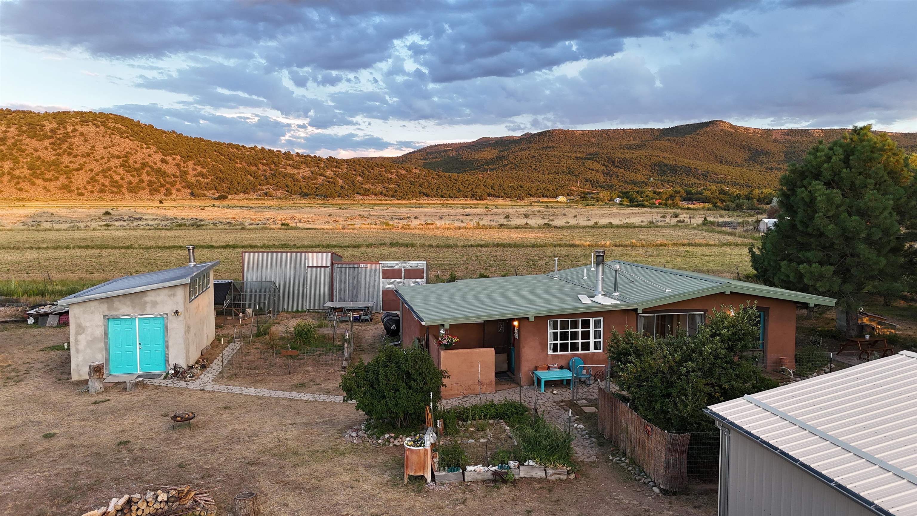 47 A and B Poleo Road