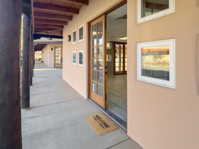 330 Paseo del Pueblo Sur