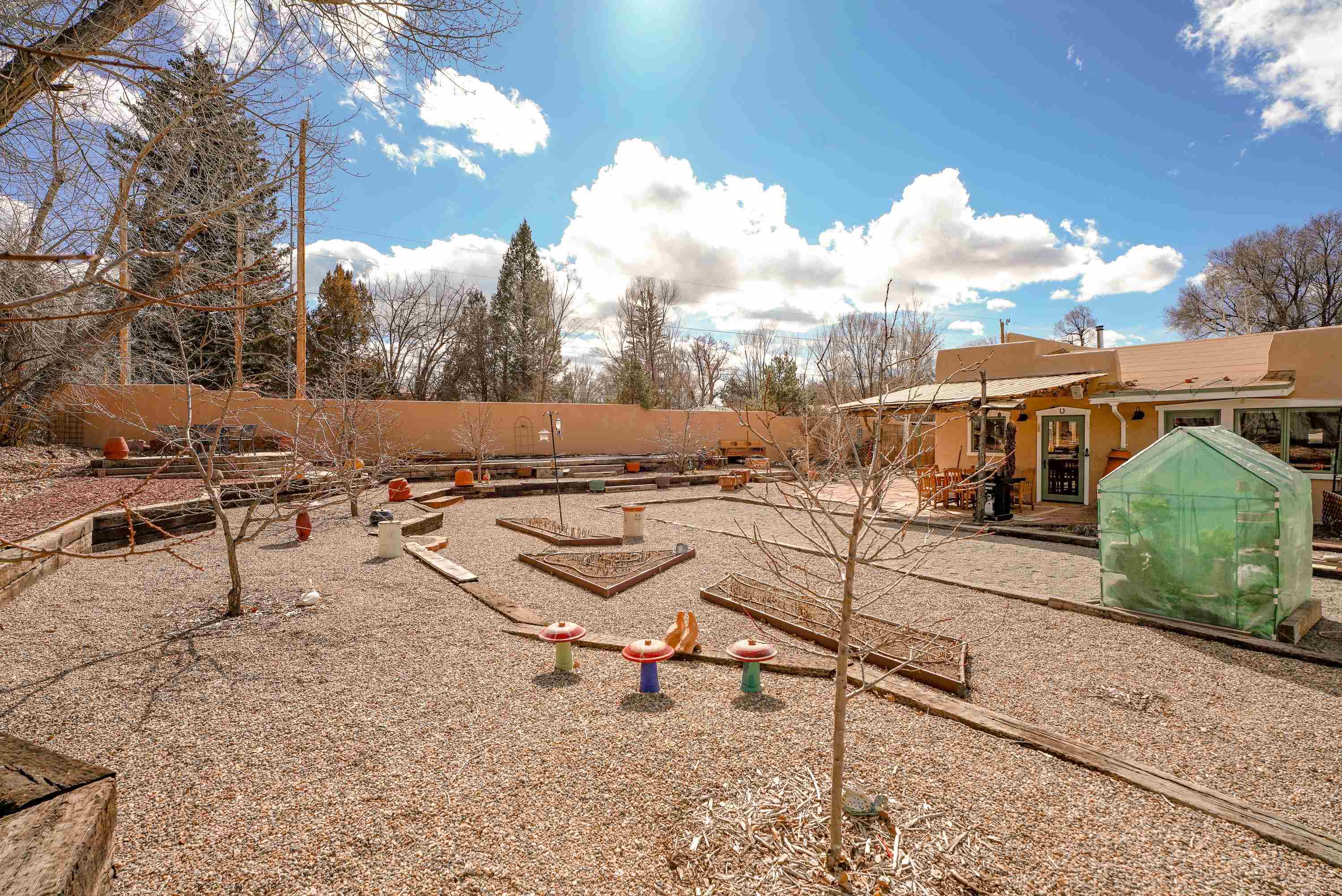 525 La Lomita Unit: H