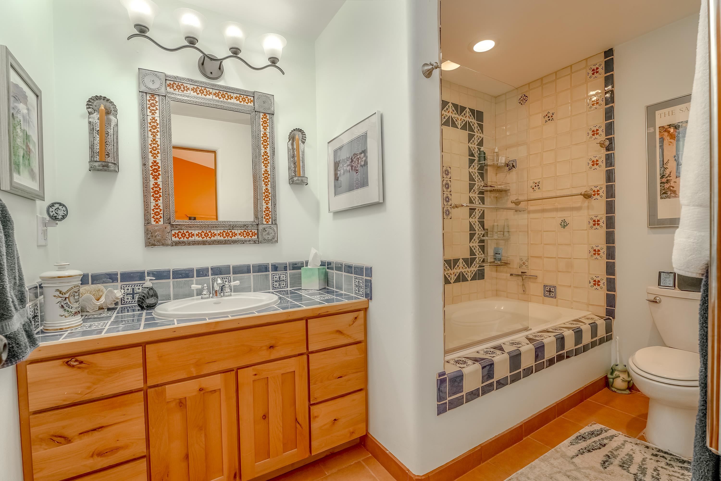 525 La Lomita Unit: H