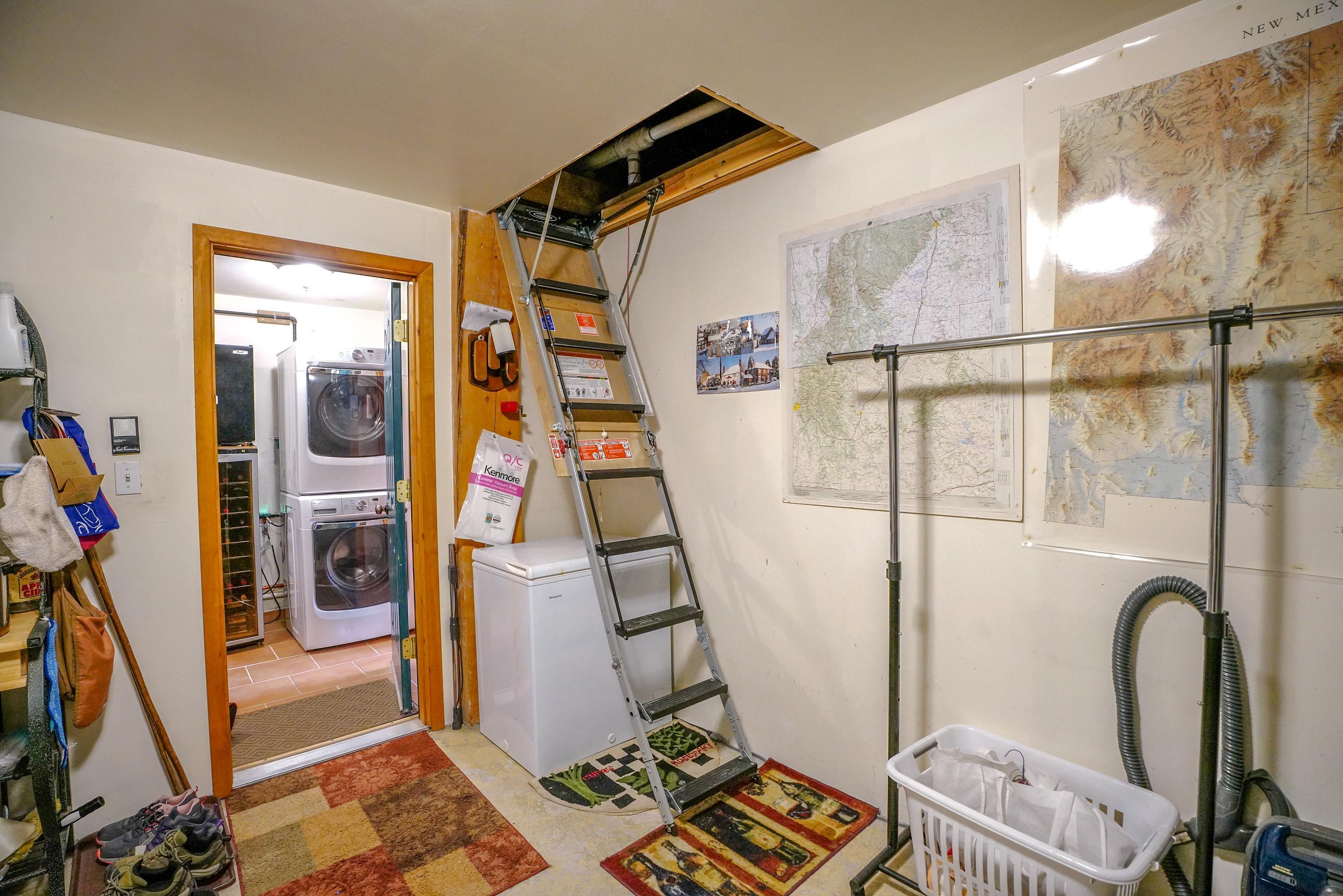 525 La Lomita Unit: H