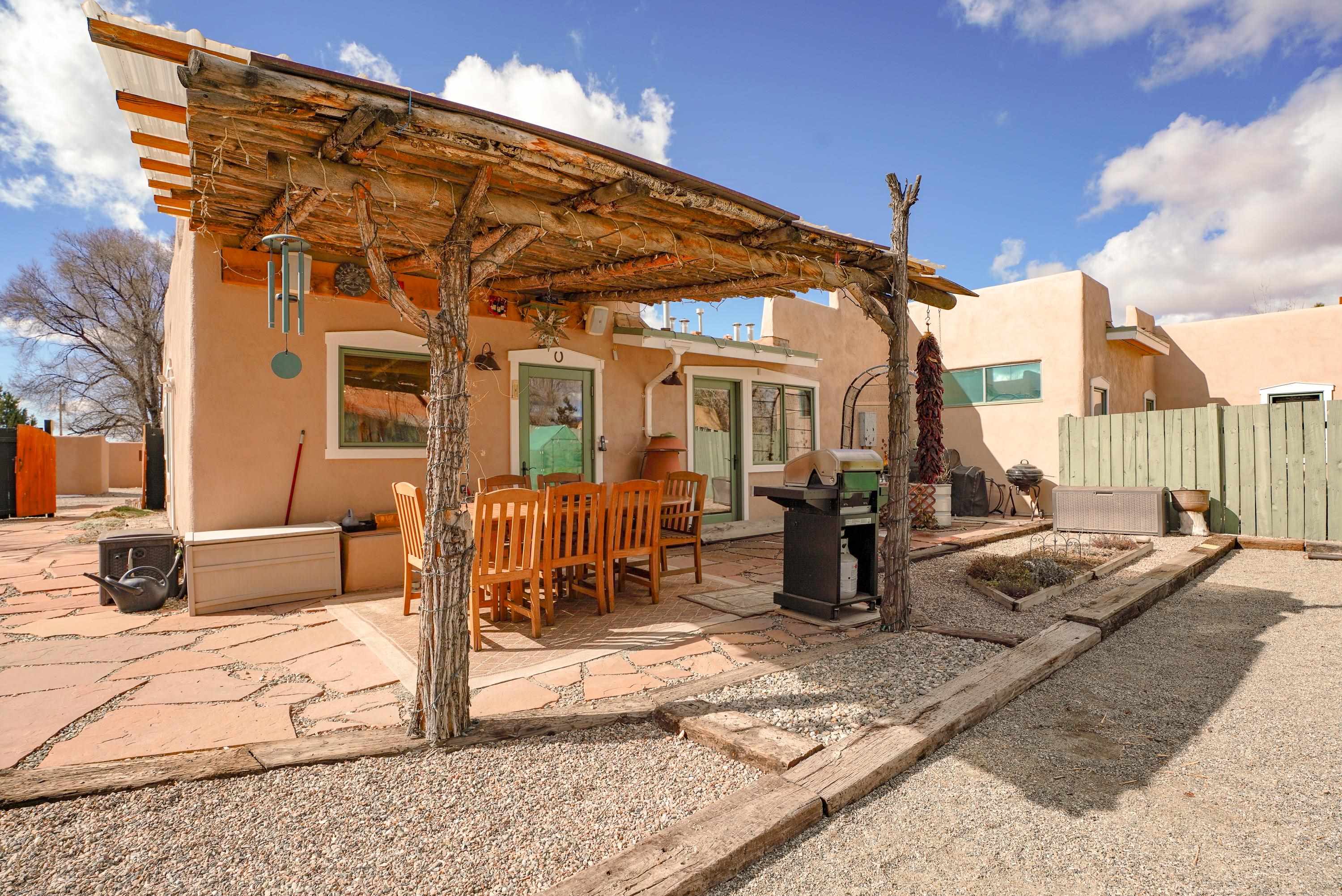 525 La Lomita Unit: H