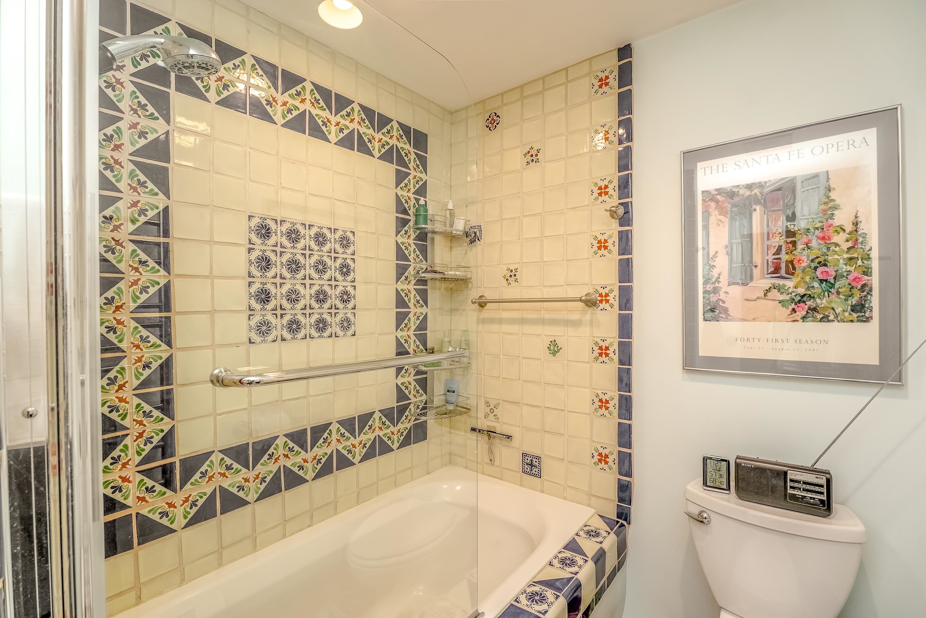 525 La Lomita Unit: H