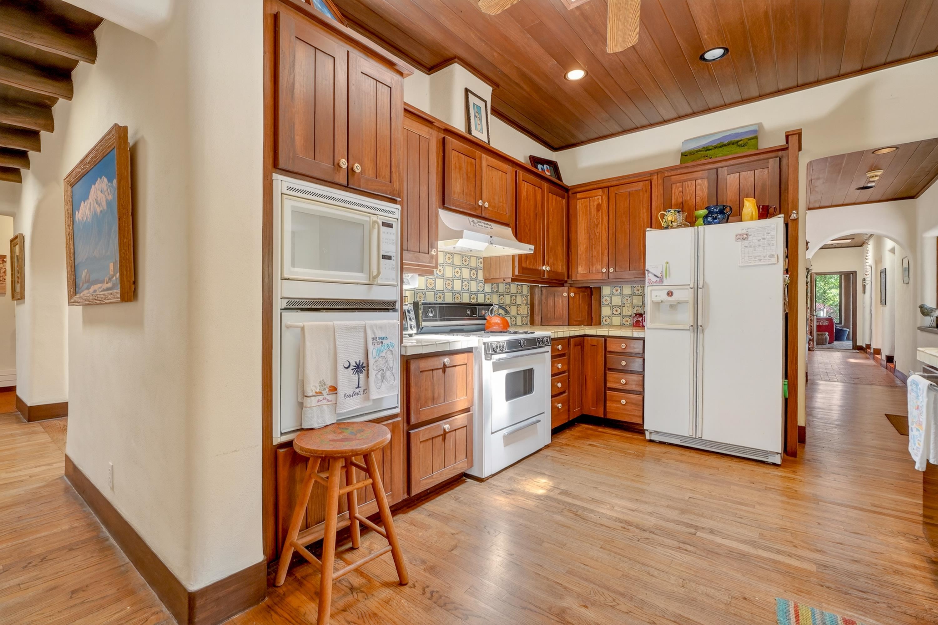 414 Theodora St