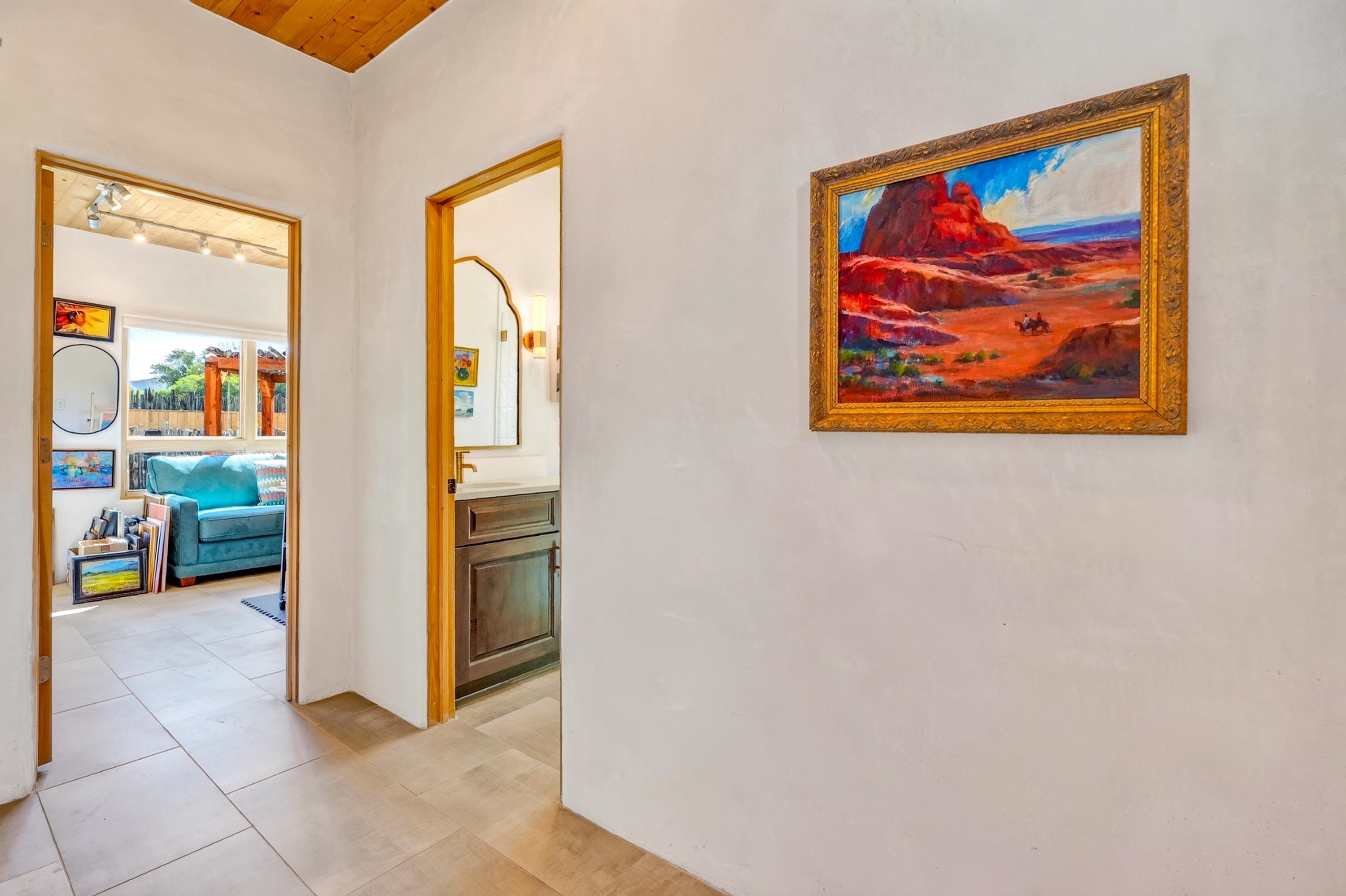 2 La Isla Court