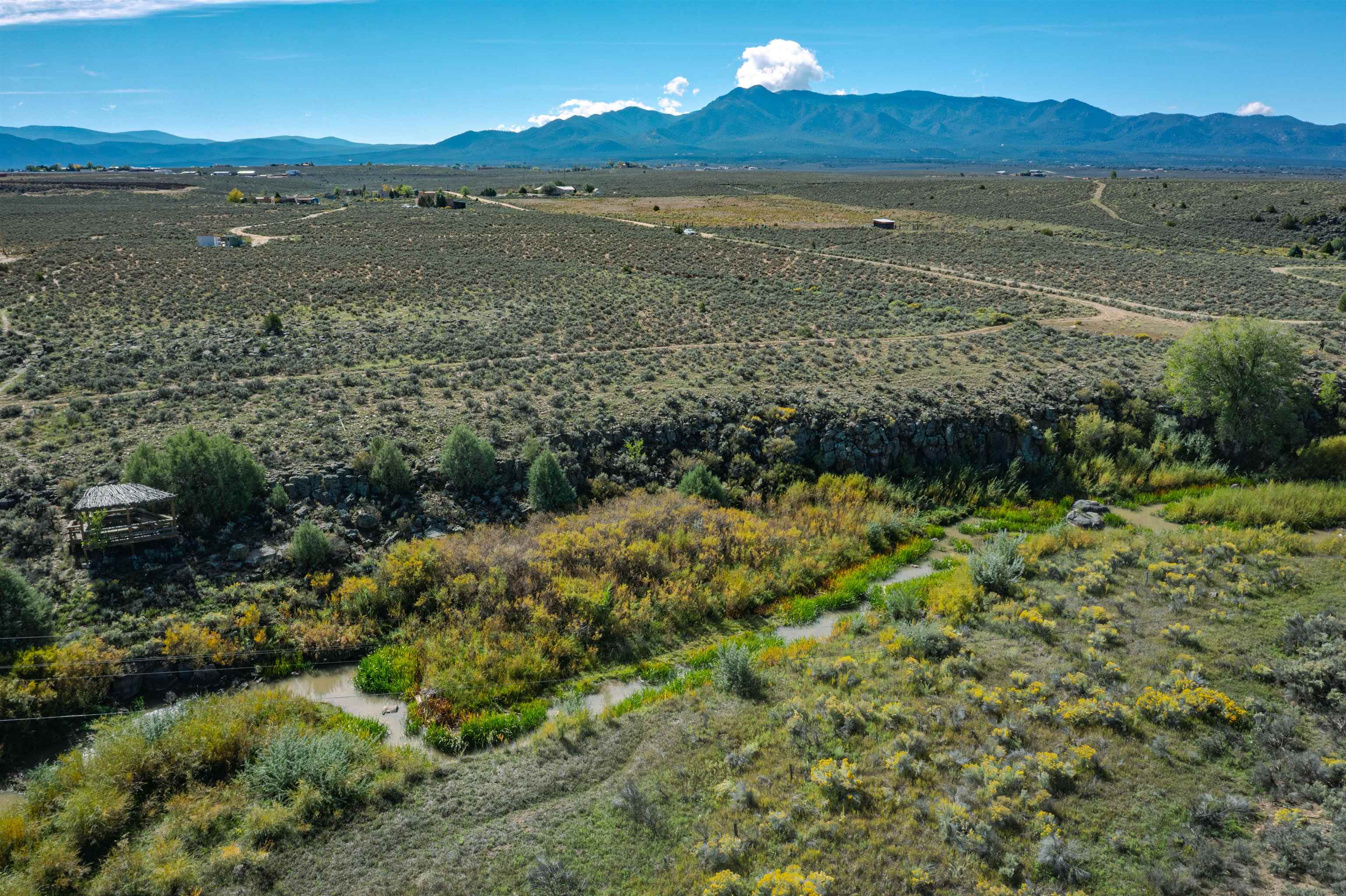 TRCT D1A End of Thomas H Romero Road