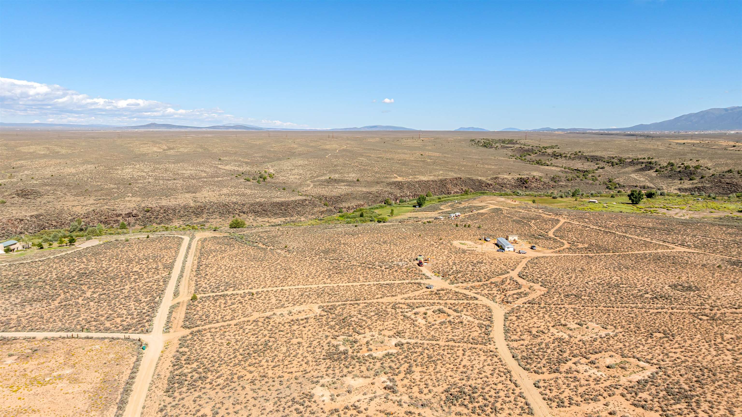 TRCT D1A End of Thomas H Romero Road