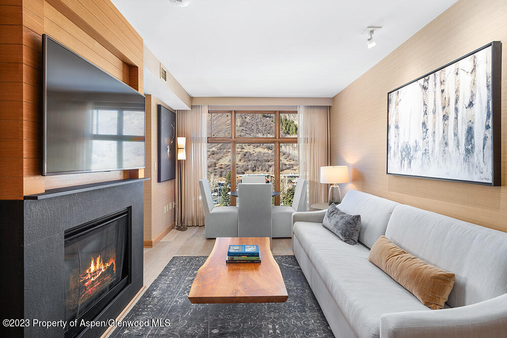 130 Wood Road, 606
