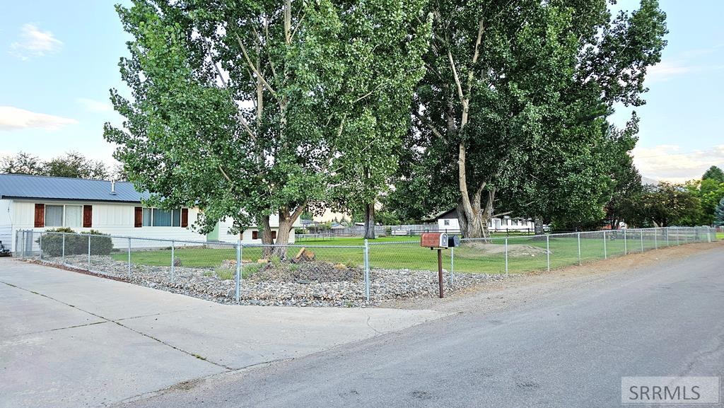 194 S Saint Charles Road