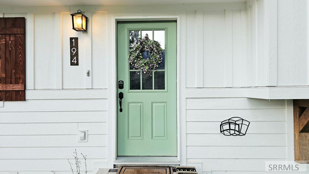 194 S Saint Charles Road